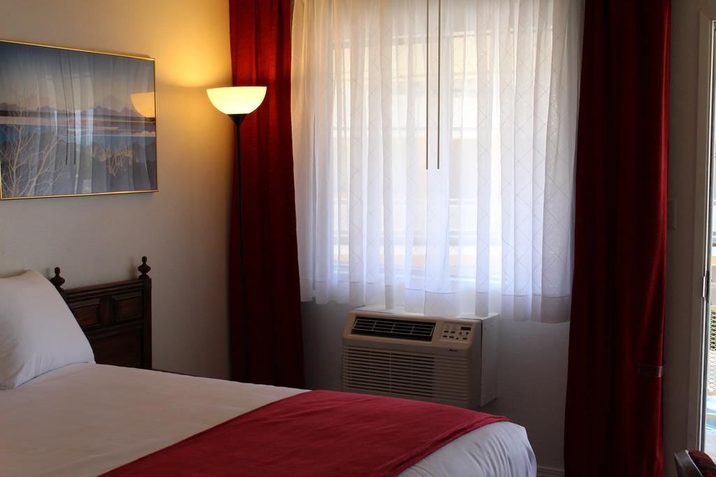 Sovana Inn Медфорд Стая снимка